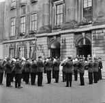 125908 Afbeelding van de ontvangst door het gemeentebestuur van Utrecht van het muziekkorps van het Zweedse Leger des ...